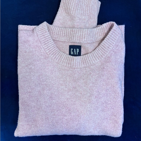 GAP Sweaters - GAP Soft Pink 💕 cotton blend Pullover sweater